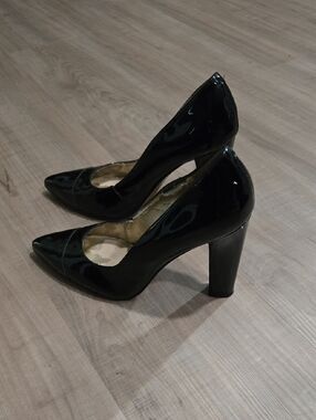 Nine West Black Patent Pointed-Toe Block Heel Pumps